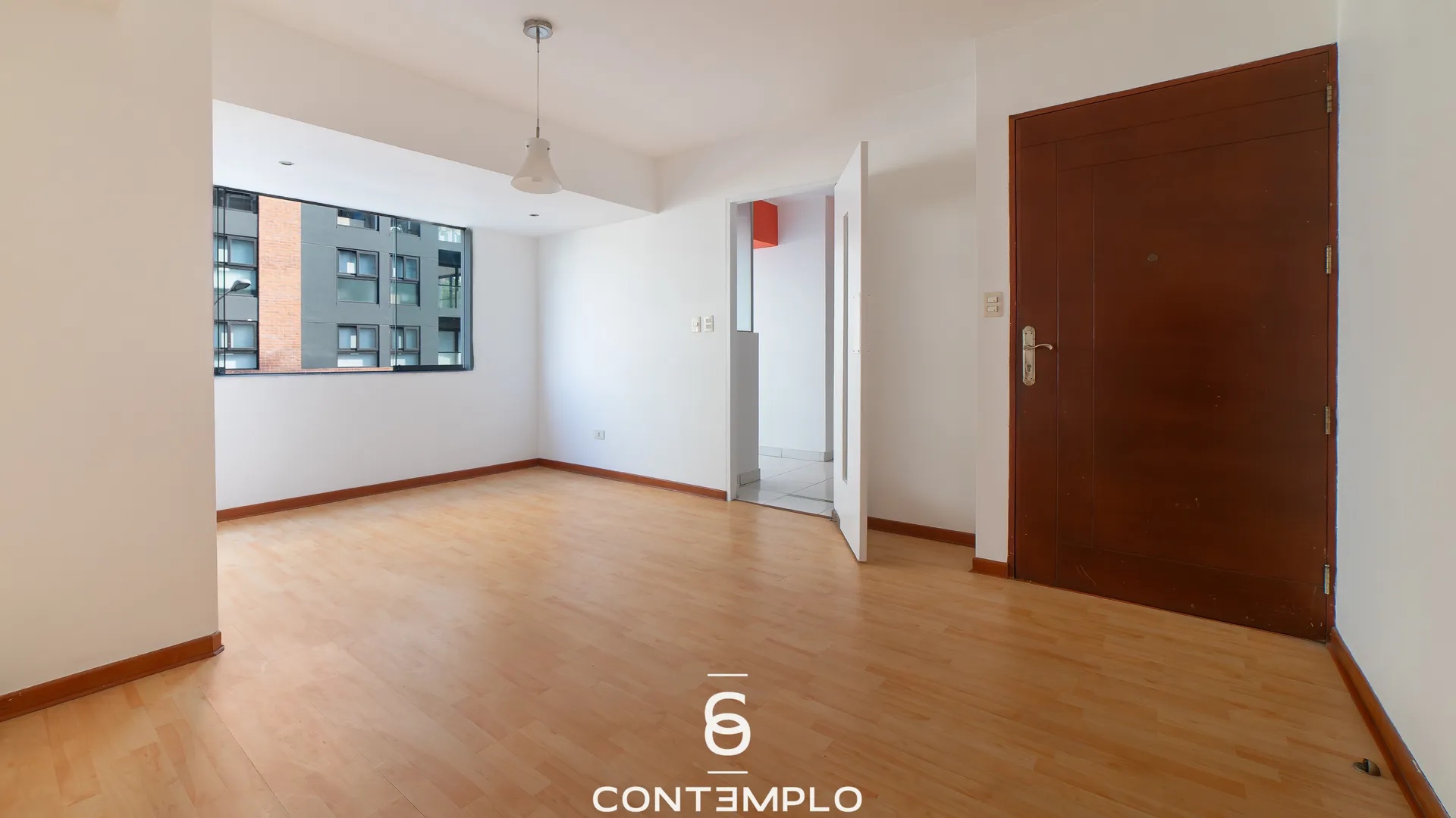 ¡ALQUILER EN EL CENTRO DE MIRAFLORES! CONEXIÓN RÁPIDA A ZONAS CLAVE DE TRABAJO - miniatura 3