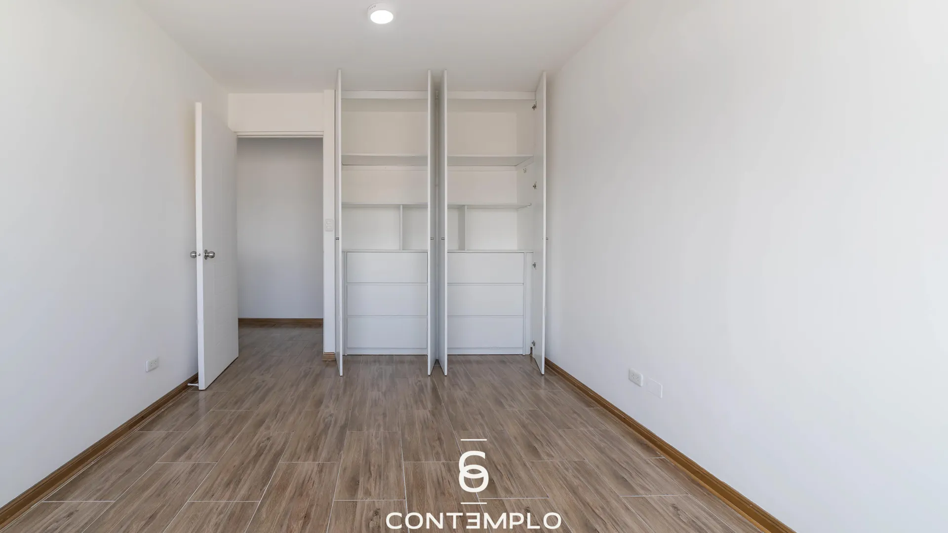 VENTA en MIRAFLORES - miniatura 8